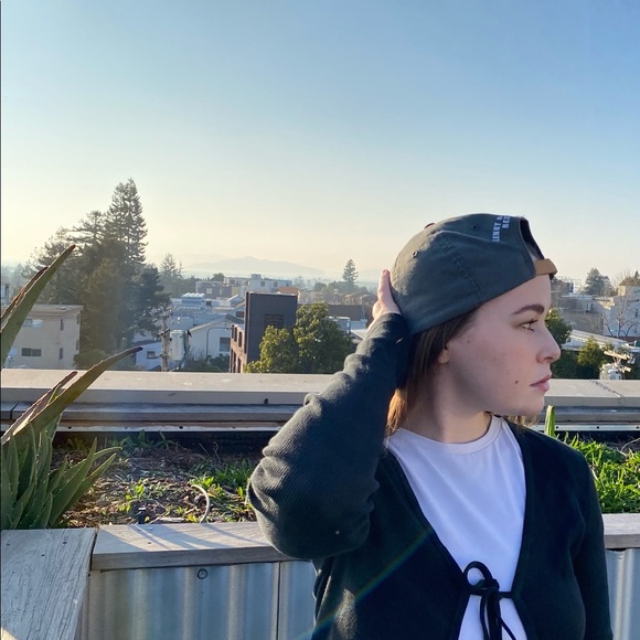 Meet your Posher, Catherine - Picture 1 of 1